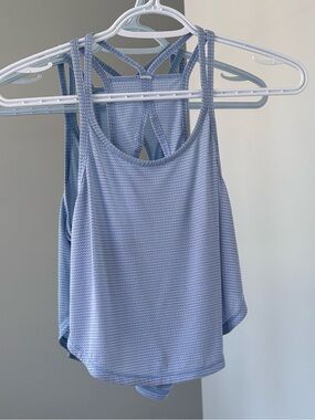Lululemon On The Run Singlet Tank Top in Blue Calm